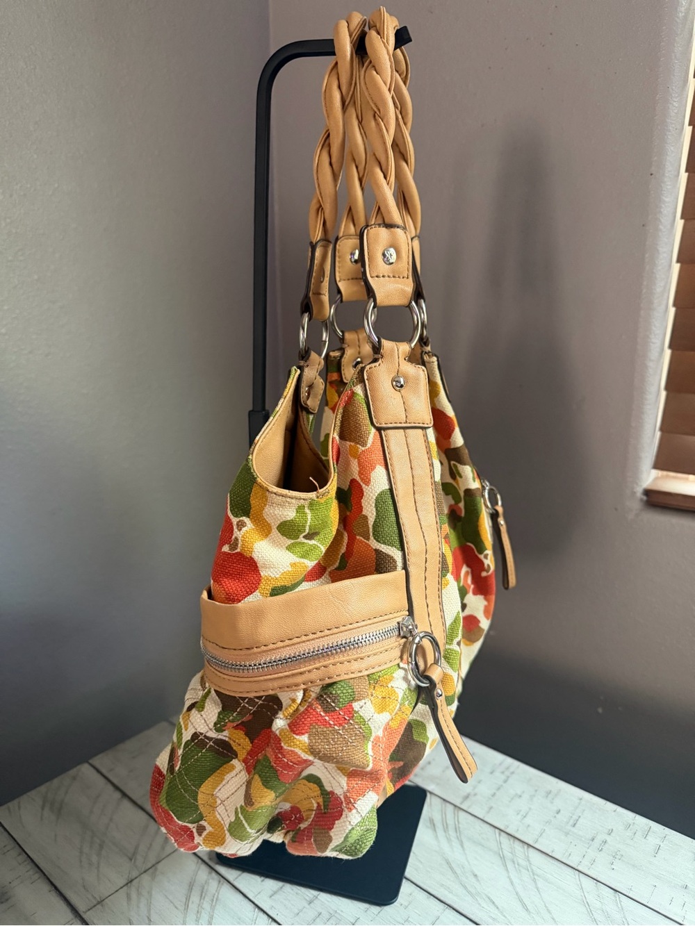 Relic Brand Collection canvas shoulder bag - Picture 2 of 11